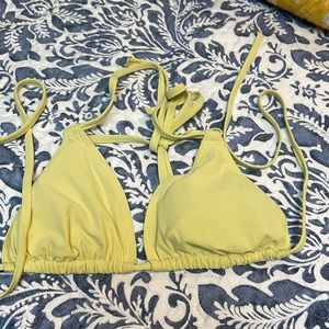 Gap body size Lg triangle bikini top removable cup liners